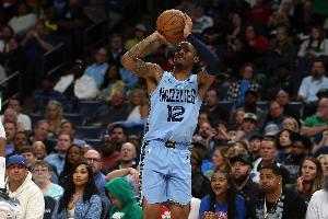 百家乐官网-有人开挂！莫兰特上半场10中6得17分2板2助 三分5中3