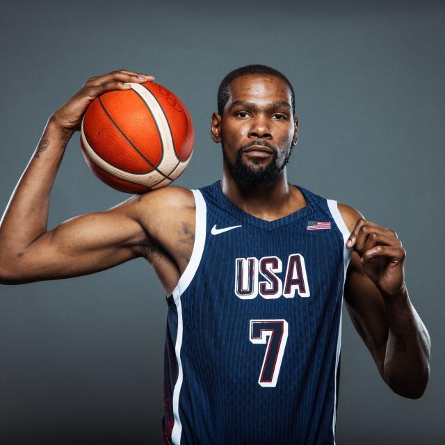 梦之队谨慎起见推迟KD复出 科尔吐槽球队进攻太慢