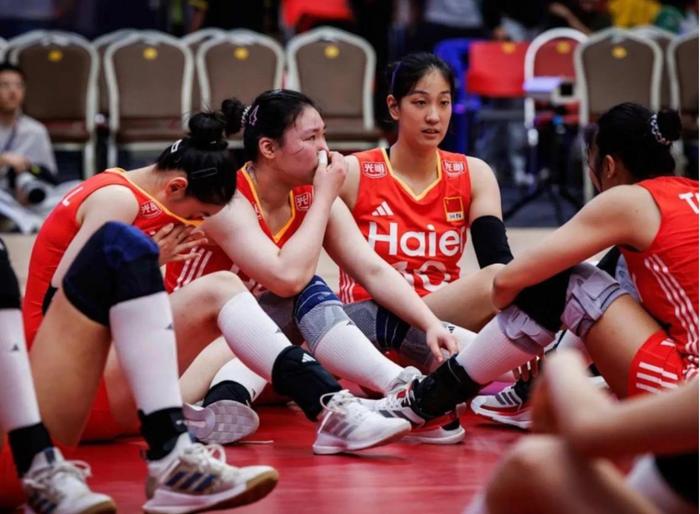 在线下注-媒体：女排为年轻付学费！网友：除了张籽萱，其他队员不年轻了