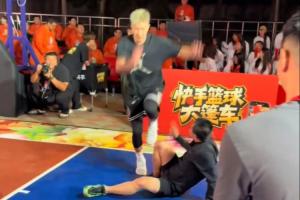 Baccarat Gaming-鲸鱼软银啊郭艾伦晒“虐”徐静雨集锦：啥玩意啊 纯软人儿