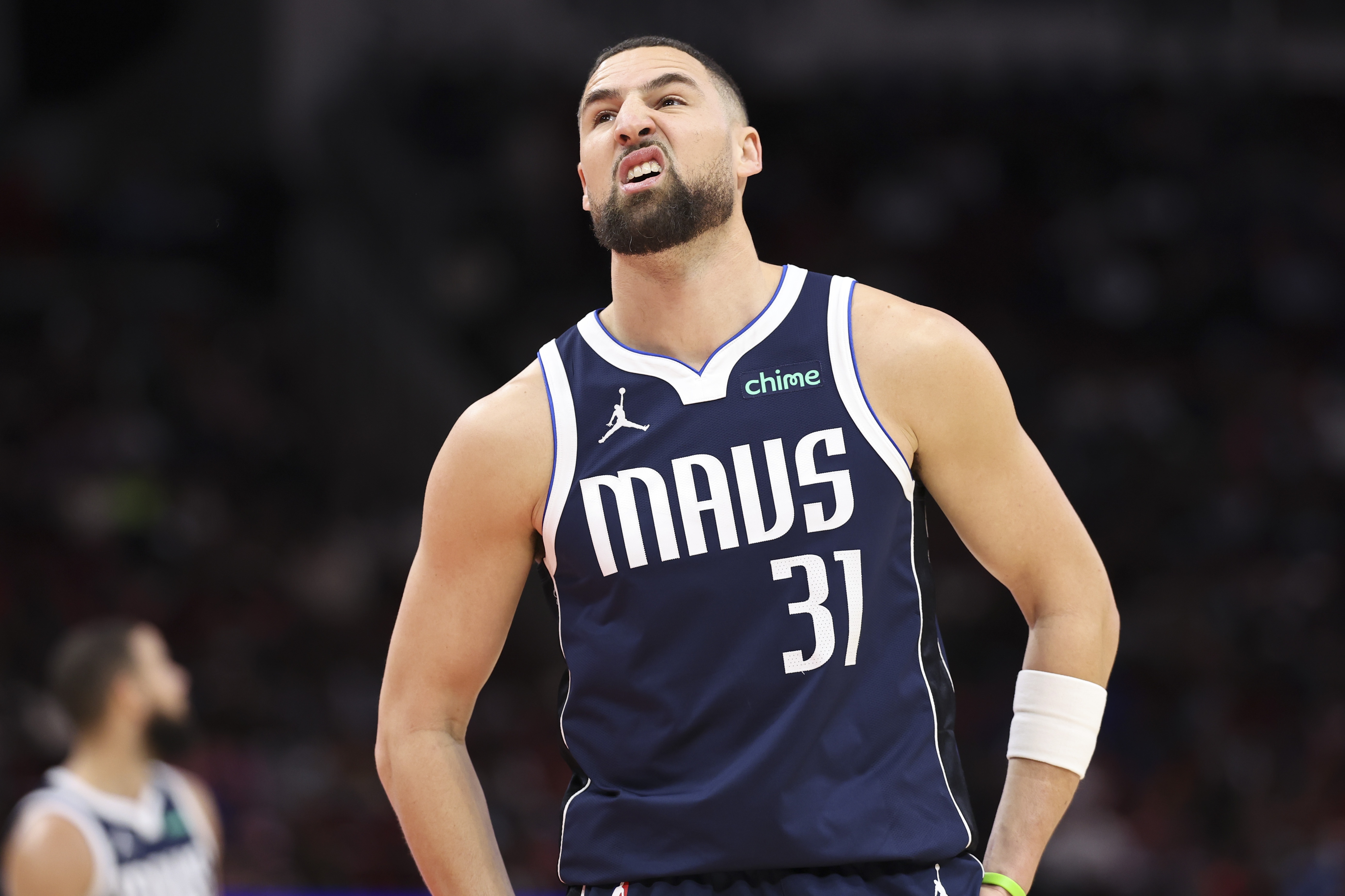 百家乐官网-越打越坑了！克莱8中2得5分2板1助 三分6中1&amp;正负值-12