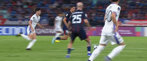 百家乐官方网站-半场：柔佛新山0-0广岛三箭，金朱晟染红，双方共3次中框